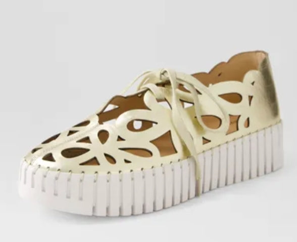 Django and Juliette Bello gold