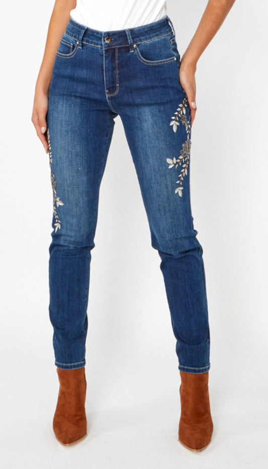 Frank Lyman applique jeans