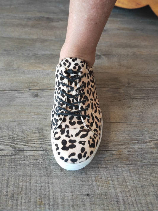 Leopard print shoe
