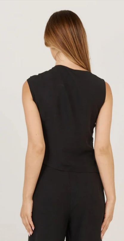 Fate & Becker Sandara top