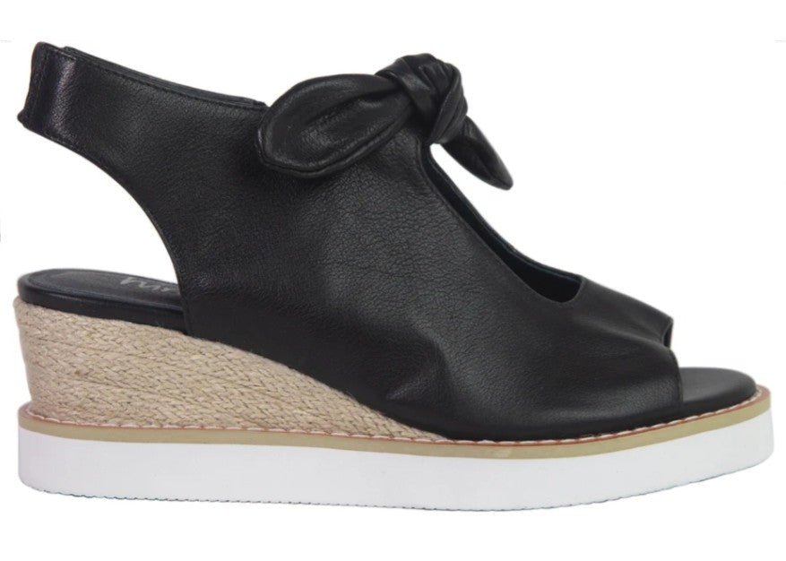 Hinako Mossman in black