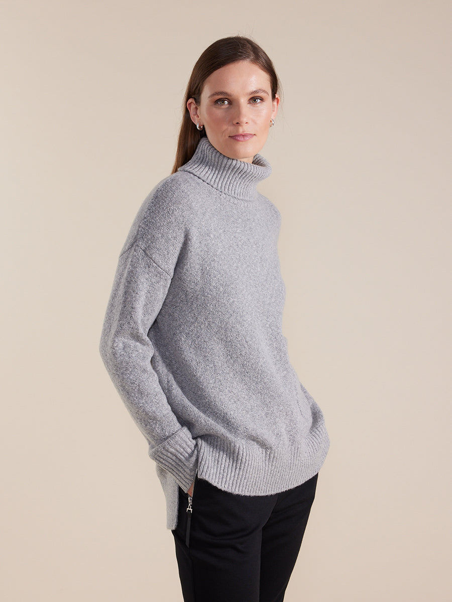 Marco Polo grey roll neck jumper