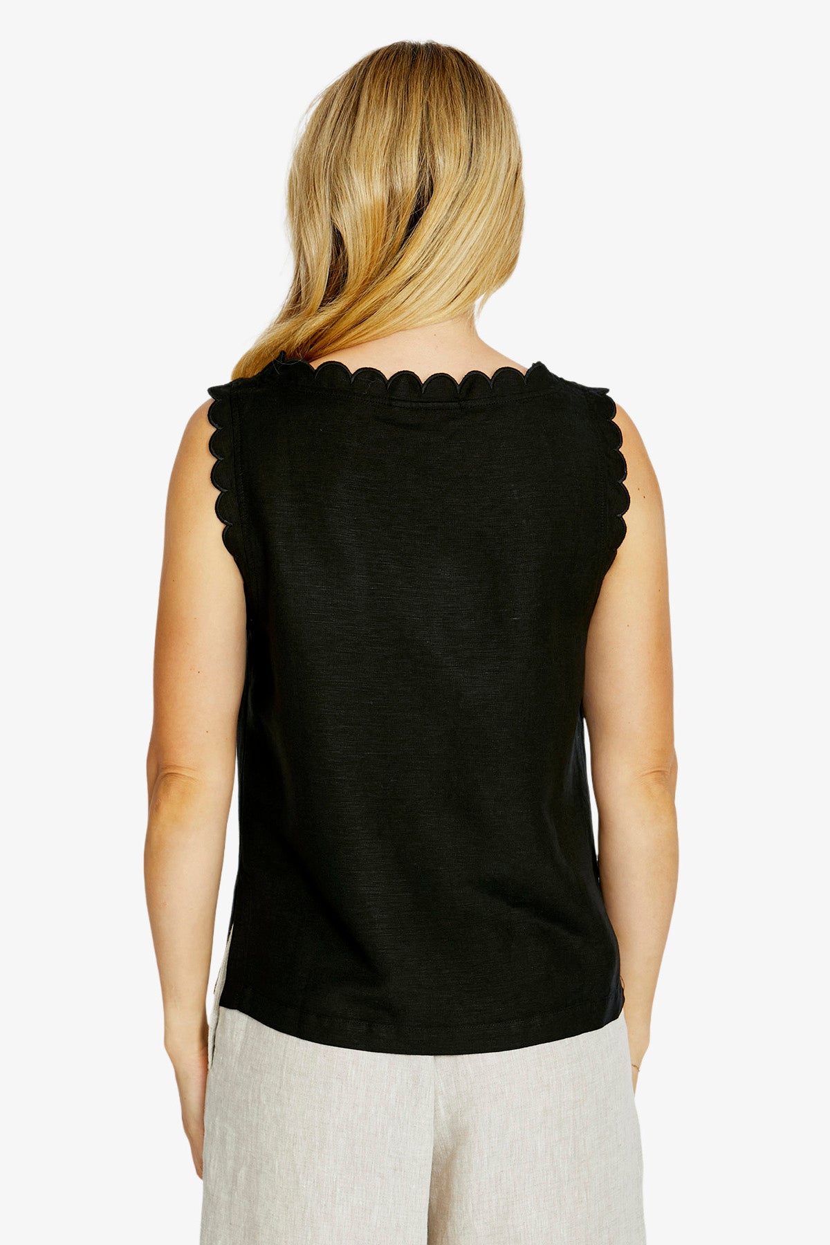 Ping Pong scallop trim cami