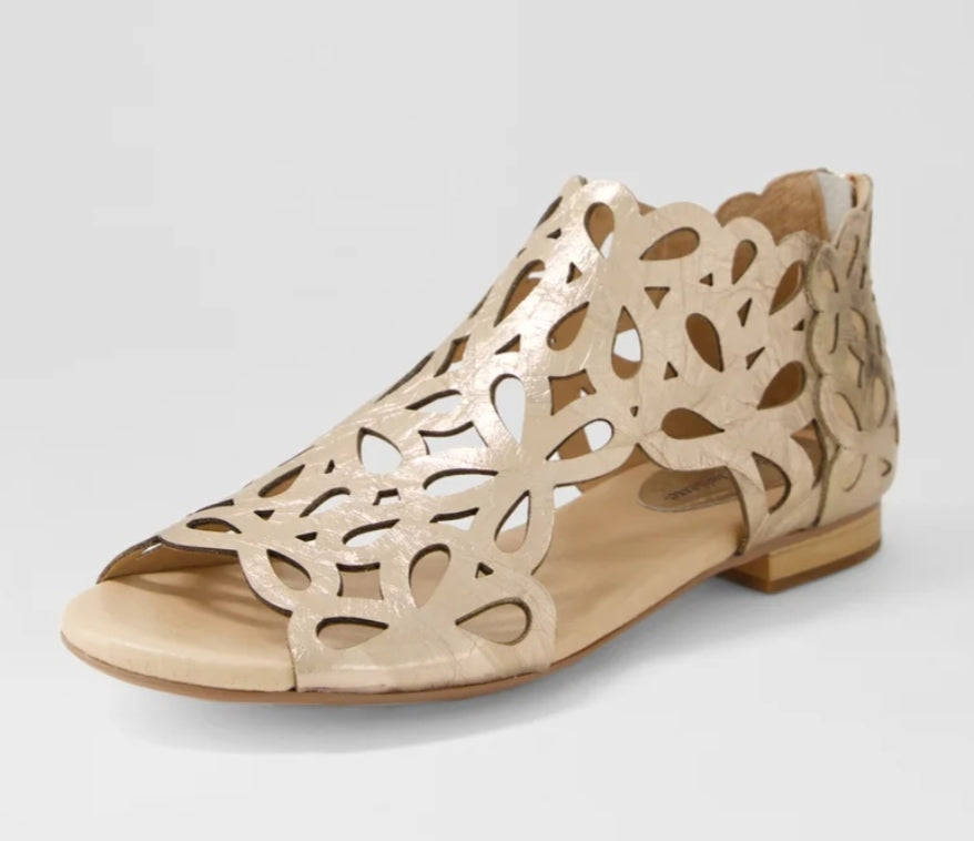 Django & Juliette Pietro sandals
