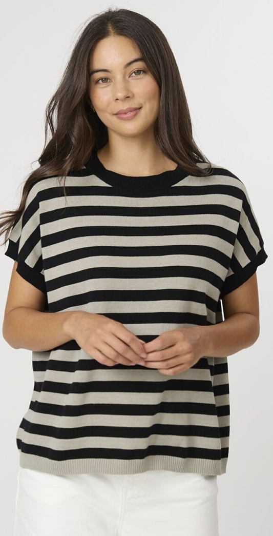 Stella & Gemma Gwen tee