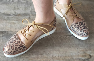 Hinako tan and leopard lace up